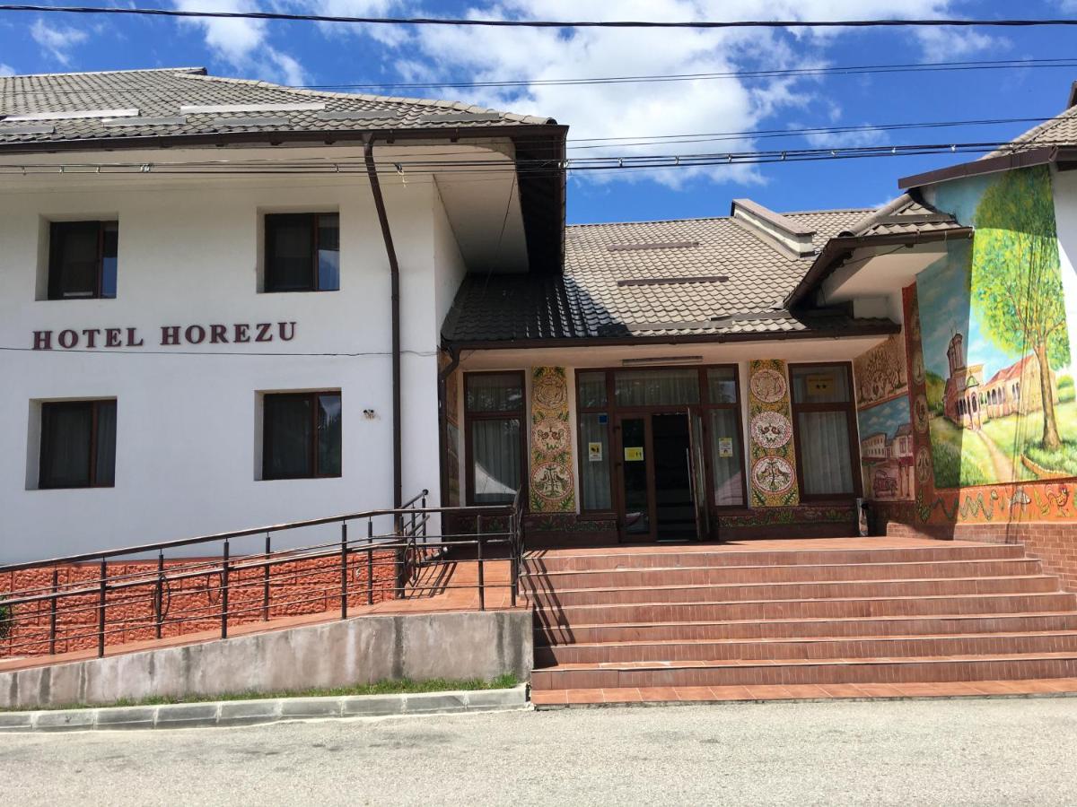 Hotel Horezu Exterior foto